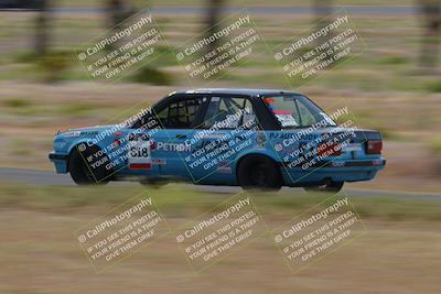 media/May-04-2024-Lucky Dog Racing (Sat) [[d39539b3f3]]/Race Pics/1015am (Turn 2)/